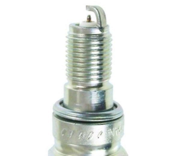 NGK CR8EHIX-9 Iridium Spark Plug (NGK3797)